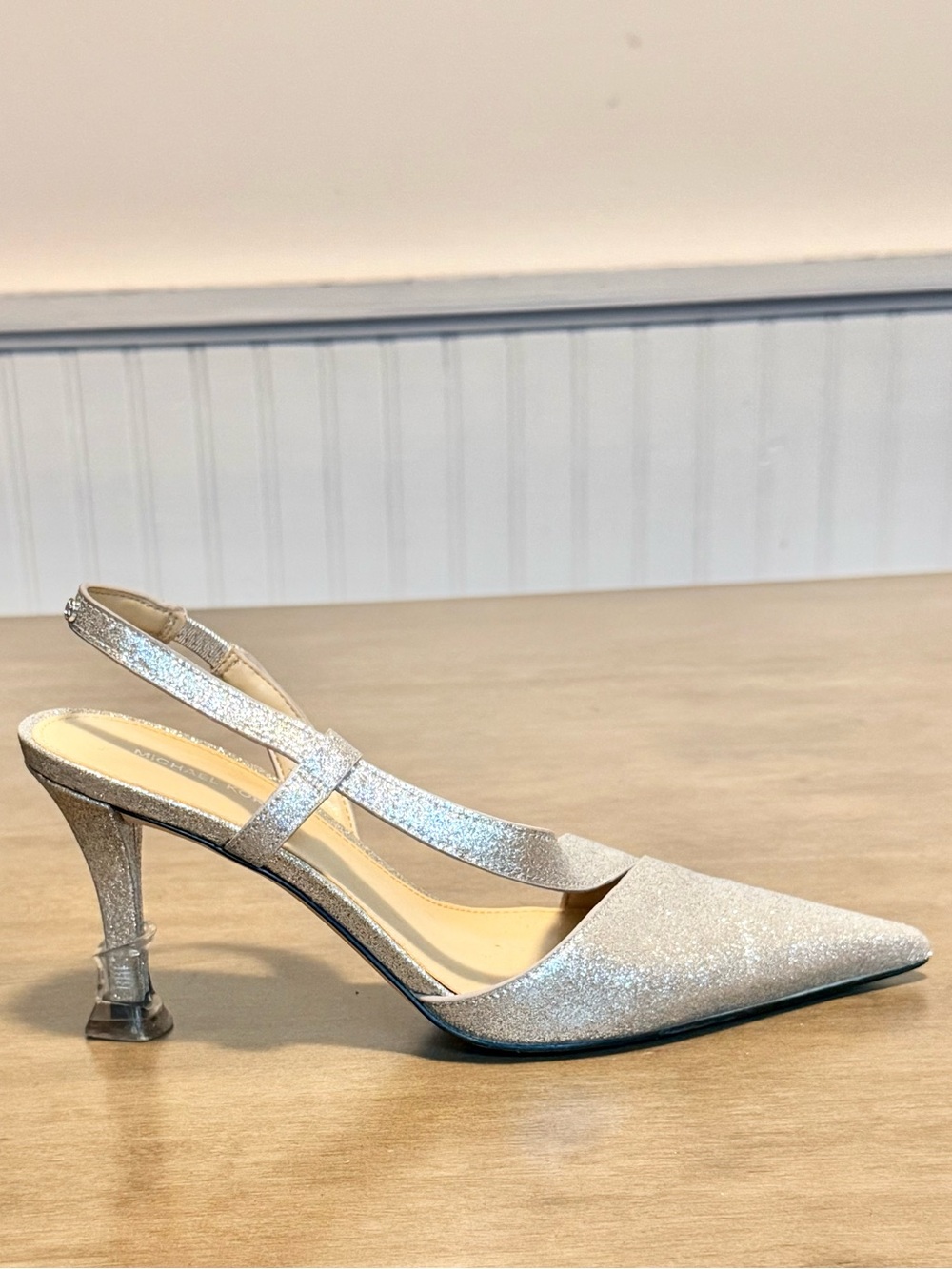Michael Kors “Brand New” Silver Glitter Slingback Pointed-Toe Heels - Picture 4 of 13